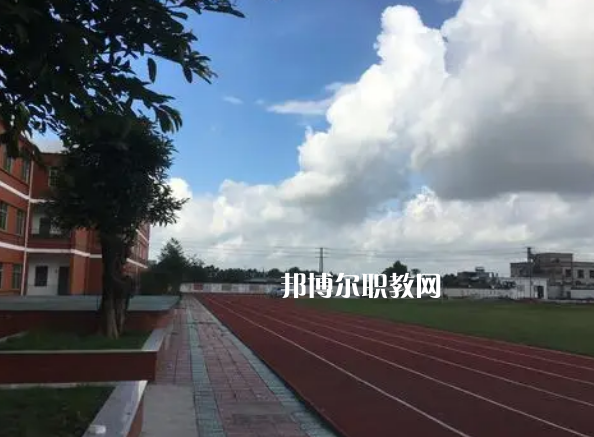 德陽中德工業(yè)技術學校怎么樣，好不好