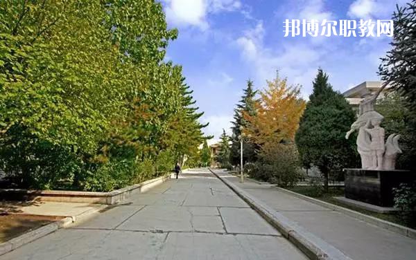 平?jīng)鰩煼秾W(xué)校2022年報(bào)名條件、招生要求、招生對象