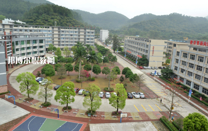 廣州市增城衛(wèi)生職業(yè)技術(shù)學(xué)校2022年報(bào)名條件、招生要求、招生對(duì)象