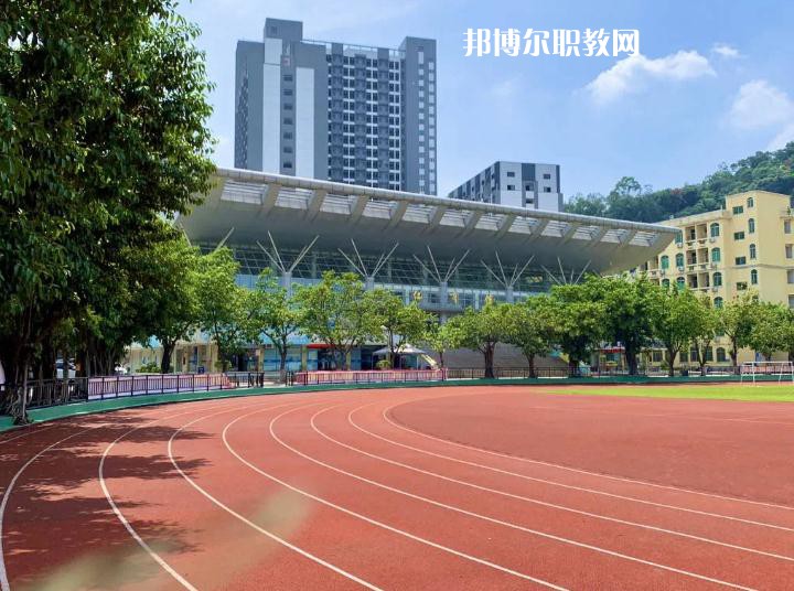 龍陵縣職業(yè)高級(jí)中學(xué)2022年學(xué)費(fèi)、收費(fèi)多少