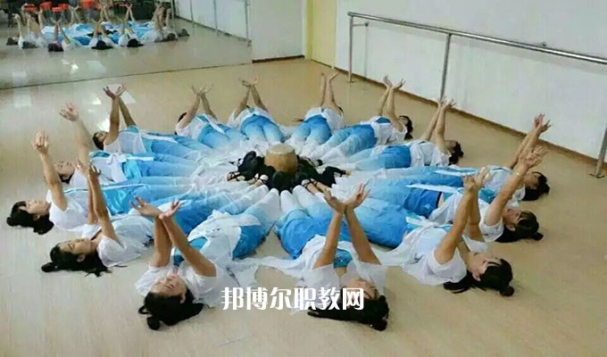涿鹿縣職業(yè)技術(shù)教育中心2022年報(bào)名條件、招生要求、招生對(duì)象