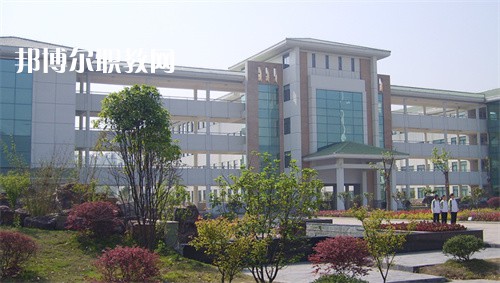 大理科技管理中等職業(yè)技術(shù)學(xué)校2022年報(bào)名條件、招生要求、招生對(duì)象