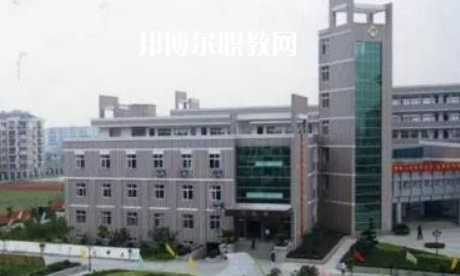 樂至縣回瀾職業(yè)中學2022年報名條件、招生要求、招生對象