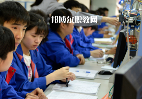 儀征技師學(xué)院2022年報(bào)名條件、招生要求、招生對(duì)象
