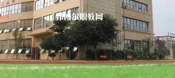 四川科華高級(jí)技工學(xué)校2022年招生簡章
