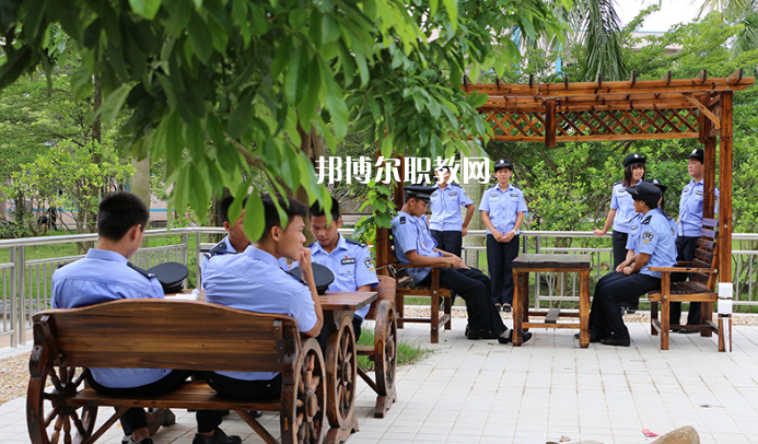 化州鑒江司法職業(yè)學(xué)校2022年學(xué)費(fèi)、收費(fèi)多少