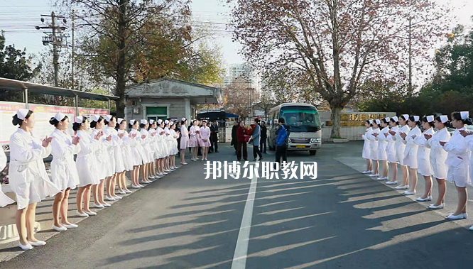 安徽淮南衛(wèi)生學(xué)校2022年報(bào)名條件、招生要求、招生對(duì)象
