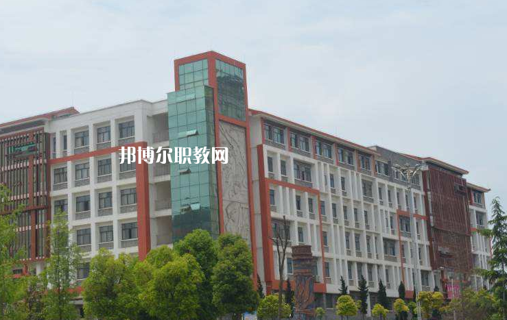 黔西南民族職業(yè)技術(shù)學院(中職部)2022年招生聯(lián)系電話