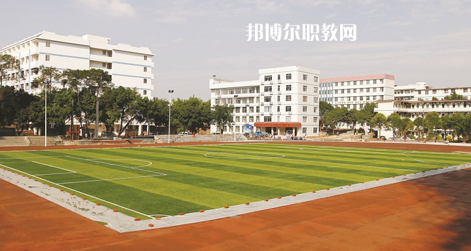 廣西工業(yè)技師學(xué)院2022年報名條件、招生要求、招生對象