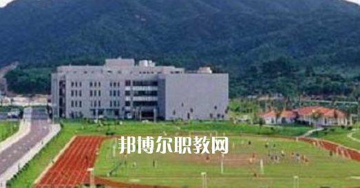 滎經(jīng)縣職業(yè)高級(jí)中學(xué)2022年報(bào)名條件、招生要求、招生對(duì)象
