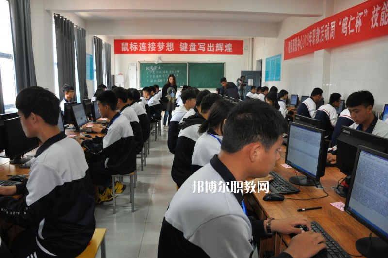 魏縣綜合職業(yè)技術(shù)教育中心2022年報名條件、招生要求、招生對象