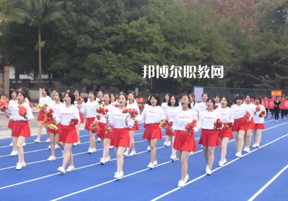 內(nèi)江鐵路機械學校怎么樣、好不好