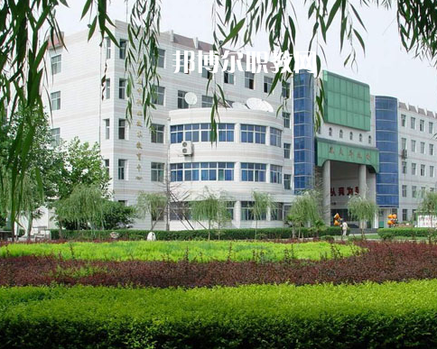 紅河州衛(wèi)生學(xué)校2022年學(xué)費(fèi)、收費(fèi)多少