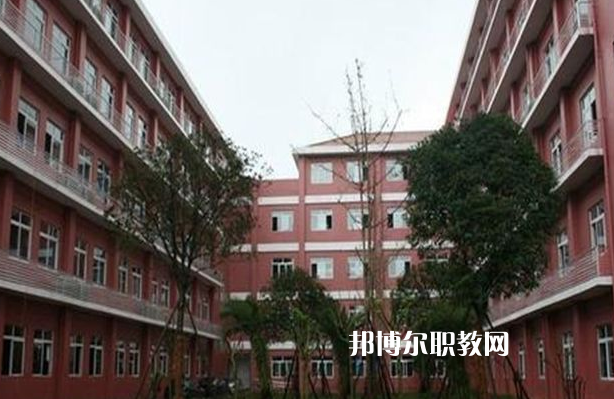瀘州市江陽(yáng)職業(yè)高中學(xué)校2022年學(xué)費(fèi)、收費(fèi)多少