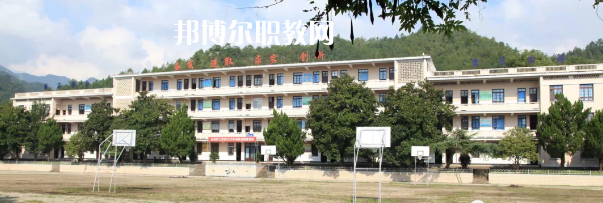 臺(tái)州護(hù)士學(xué)校2022年招生辦聯(lián)系電話(huà)