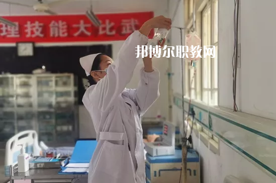 臺(tái)州護(hù)士學(xué)校2022年報(bào)名條件、招生要求、招生對(duì)象