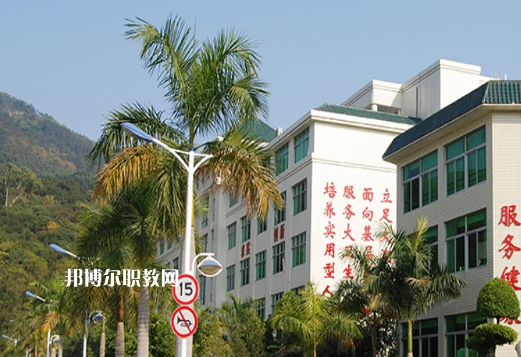 廣東潮州衛(wèi)生學(xué)校怎么樣、好不好