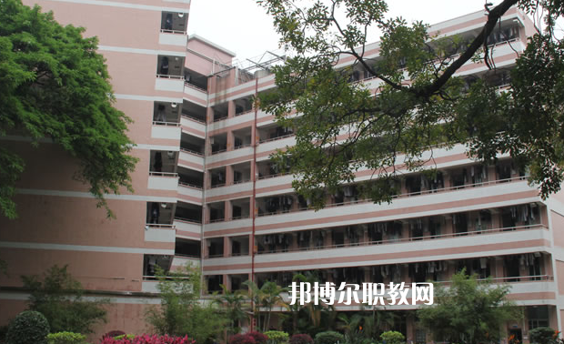 廣州輕工職業(yè)學(xué)校2022年學(xué)費、收費多少