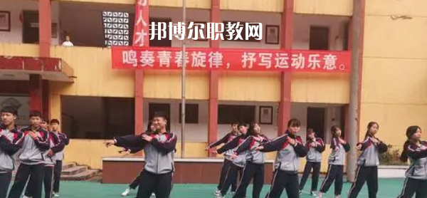 瀘州市天樺職業(yè)技術(shù)學校2022年報名條件、招生要求、招生對象