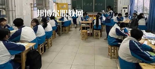 四川瀘州市江南職業(yè)中學(xué)校2022年報(bào)名條件、招生要求、招生對(duì)象