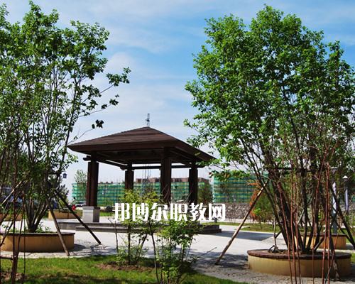 靈山職業(yè)技術(shù)學(xué)校2022年報(bào)名條件、招生要求、招生對象