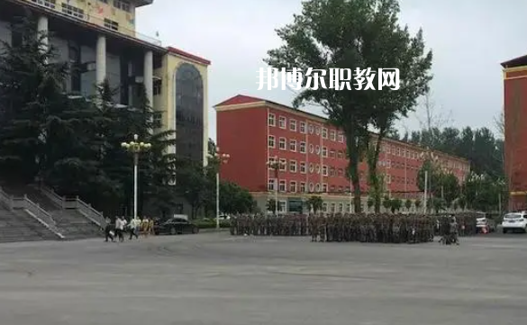 河南工業(yè)和信息化高級(jí)技工學(xué)校2022年報(bào)名條件、招生要求、招生對(duì)象