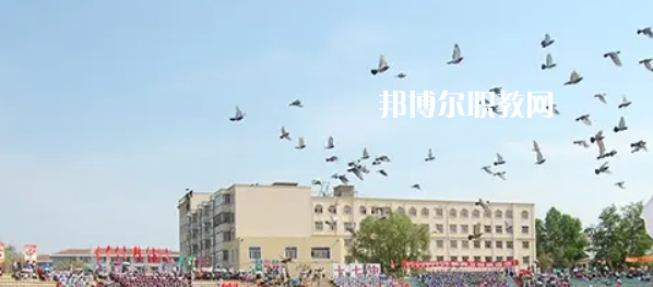 黑龍江省鶴崗衛(wèi)生學(xué)校2022年報名條件、招生要求、招生對象
