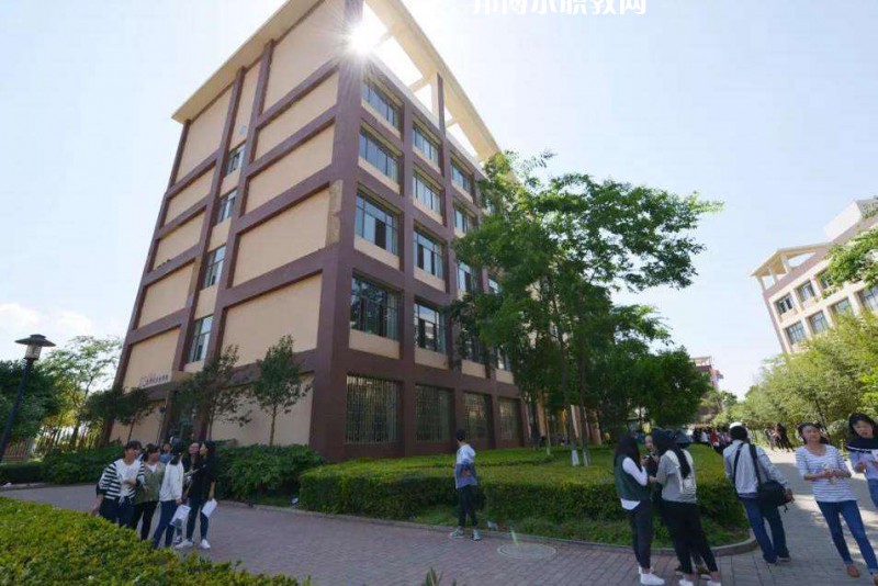 云南商務(wù)職業(yè)學(xué)院2022年報(bào)名條件、招生要求、招生對(duì)象