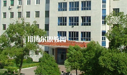 武漢黃陂職業(yè)技術(shù)學(xué)校2022年報名條件、招生要求、招生對象