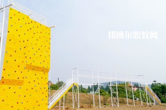 武漢華中藝術(shù)學(xué)校2022年報(bào)名條件、招生要求、招生對(duì)象