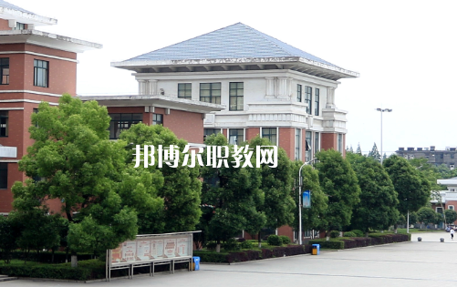 荊州機械電子工業(yè)學校2022年怎么樣、好不好