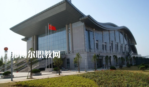 武漢體育運動學(xué)校2022年報名條件、招生要求、招生對象