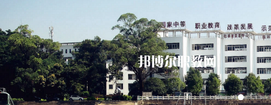 桂林市旅游職業(yè)中等專業(yè)學(xué)校2022年報(bào)名條件、招生要求、招生對象