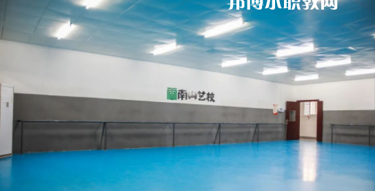 南寧市南山藝術(shù)職業(yè)技術(shù)學(xué)校2022年報名條件、招生要求、招生對象
