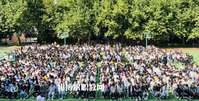 陜西工程科技高級(jí)技工學(xué)校地址在哪里，哪個(gè)地區(qū)，哪個(gè)城市?