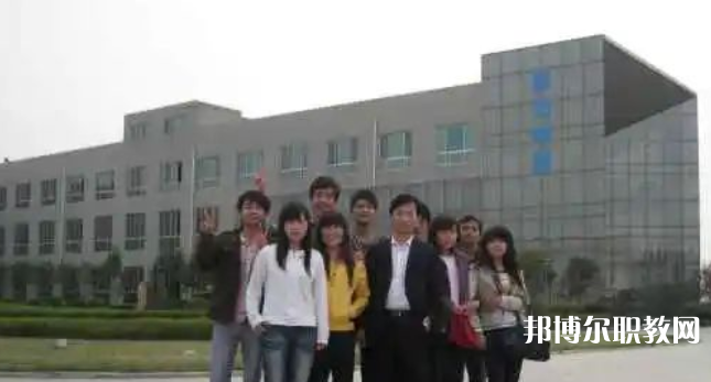 陜西省高教系統職業(yè)中等專業(yè)學校地址，乘車路線