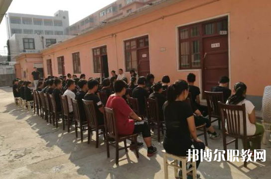 安陽(yáng)源首科技制藥學(xué)校怎么樣、好不好