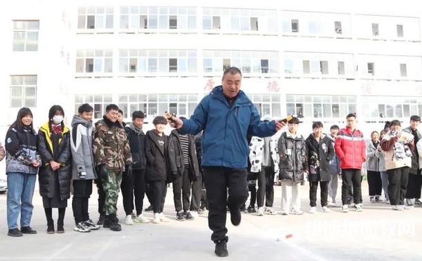 臨潁縣職業(yè)教育中心地址，乘車路線