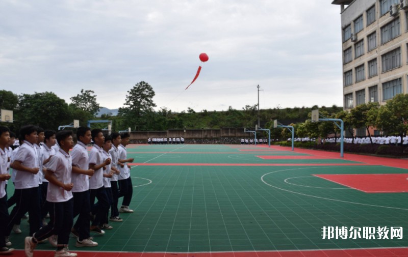 2024靈川縣職業(yè)中等專業(yè)學(xué)校招生計劃 招生人數(shù)是多少(附要求、條件、對象)