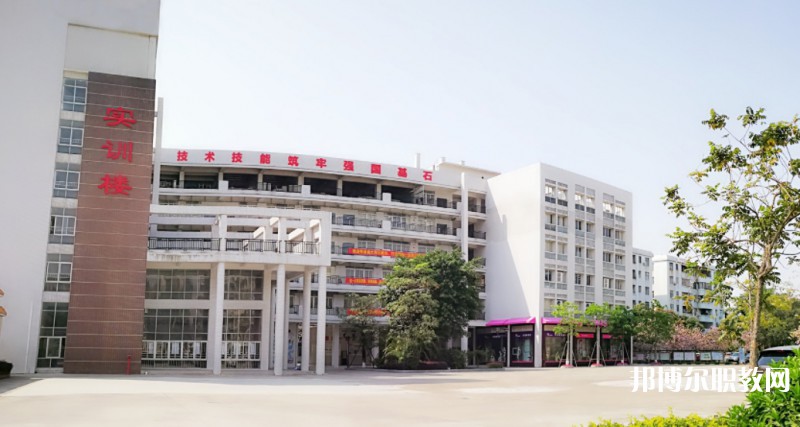2025佛山市南海區(qū)理工職業(yè)技術(shù)學校多少錢 佛山市南海區(qū)理工職業(yè)技術(shù)學校各專業(yè)學費收費標準