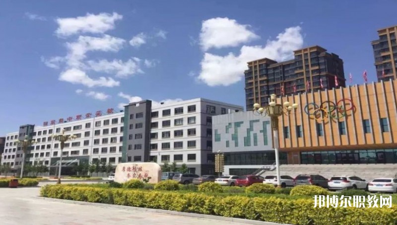 2025遼寧工貿(mào)學(xué)校多少錢 遼寧工貿(mào)學(xué)校各專業(yè)學(xué)費收費標(biāo)準(zhǔn)