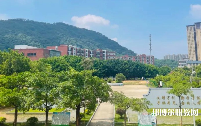 福州市華幟技工學(xué)校怎么樣、好不好