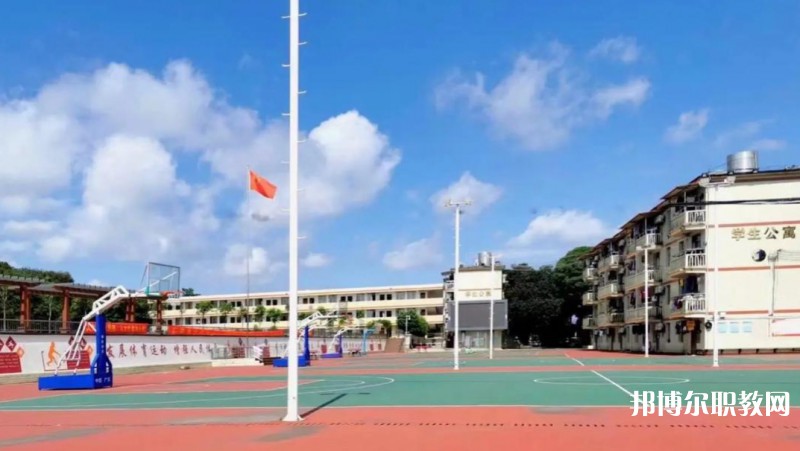 2025廣西電子高級(jí)技工學(xué)校招生計(jì)劃 招生人數(shù)是多少(附要求、條件、對(duì)象)