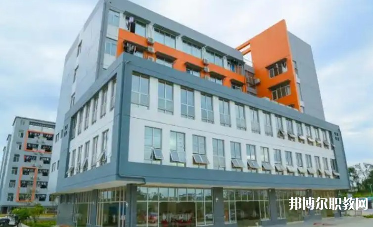 2025廣西新聞出版技工學(xué)校招生計劃 招生人數(shù)是多少(附要求、條件、對象)