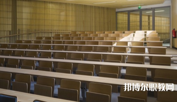 江蘇2025年讀鐵路學?？梢钥即髮W嗎