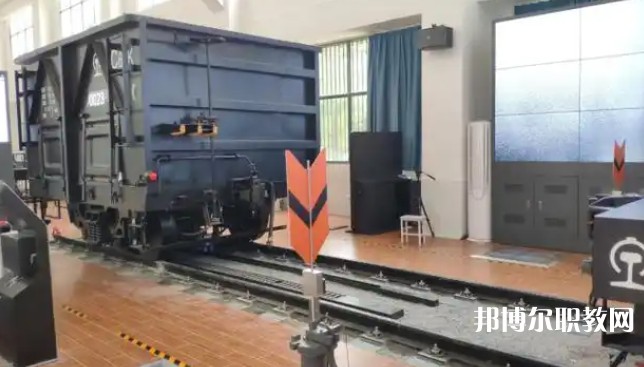 自貢2025年女生上鐵路學校學什么專業(yè)好