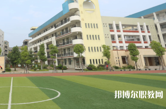 四川2025年女生上消防技術工程學校學什么好